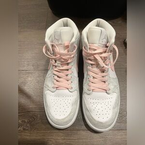 Air Jordan 1 Mid - size 10W